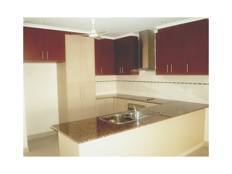 2/11 Kenbi Place, Rosebery NT 0832