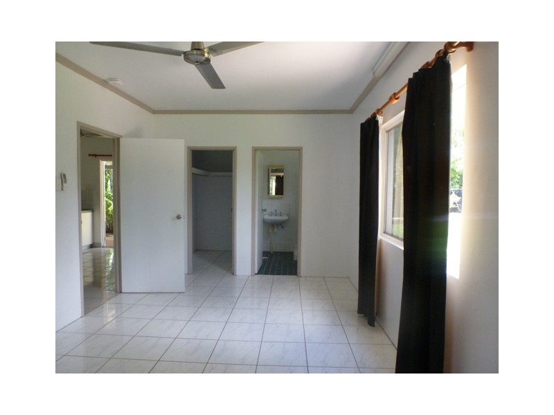 6 Tiverton Court, Moulden NT 0830