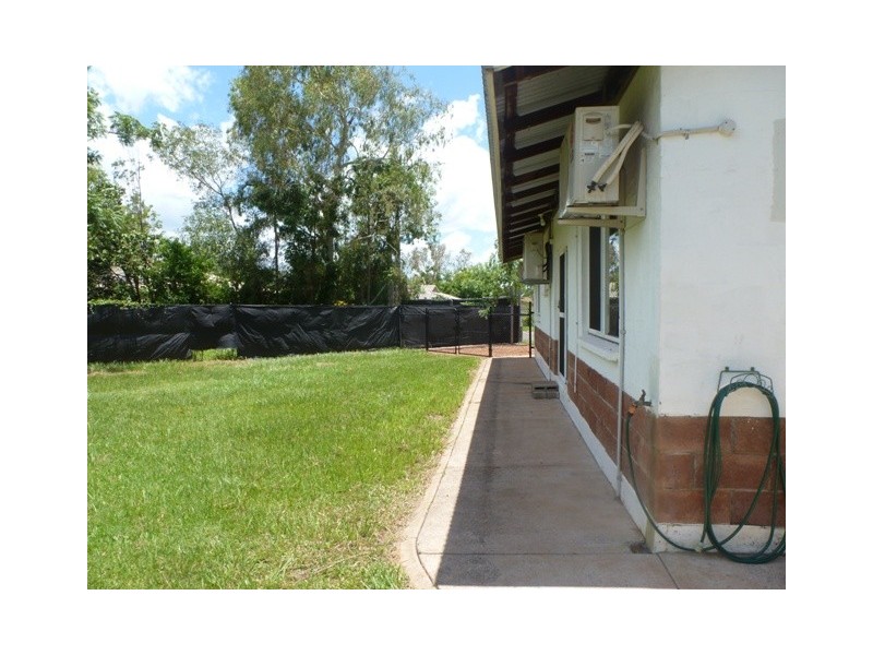 6 Tiverton Court, Moulden NT 0830