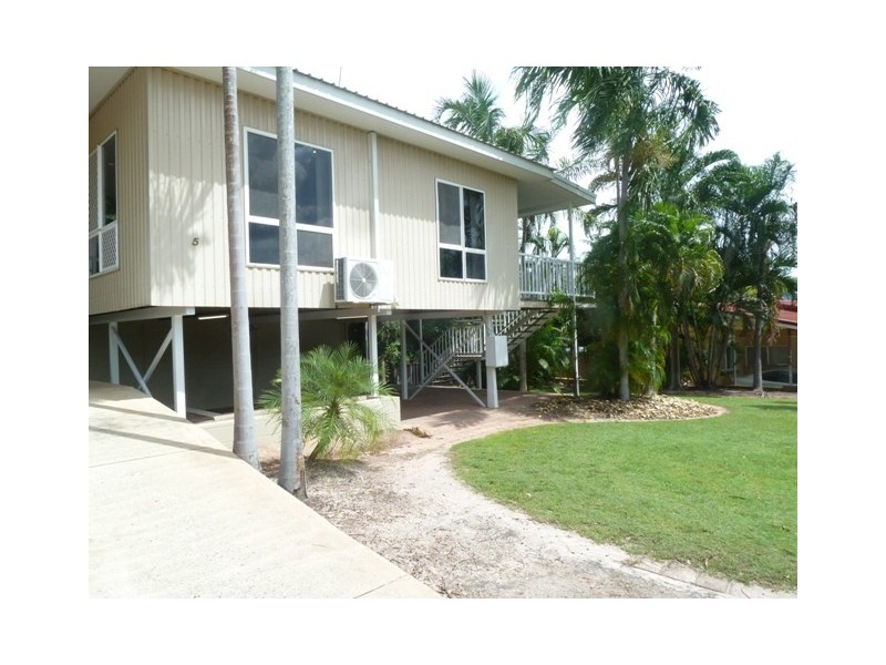 5  Rafflles Road, Gray NT 0830