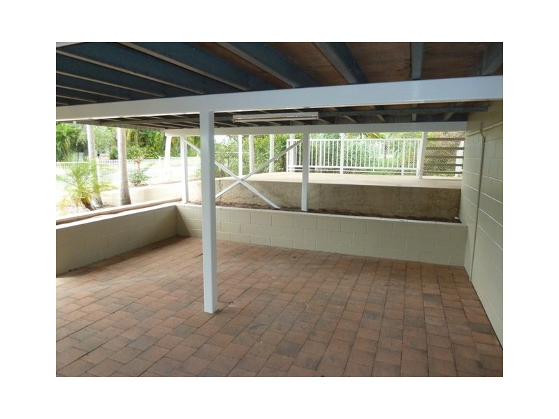 5  Rafflles Road, Gray NT 0830