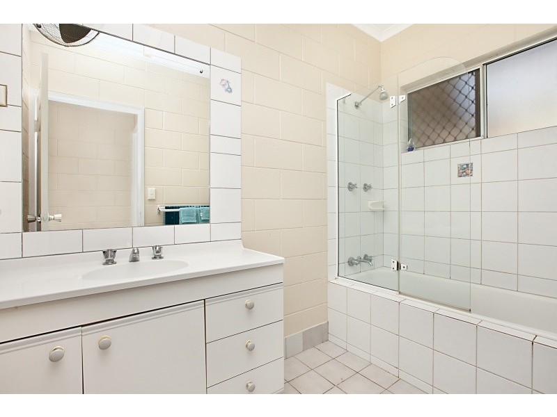 18 Bagshaw Crescent, Gray NT 0830