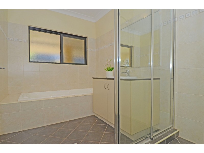 28 Bowrey Crescent, Farrar NT 0830