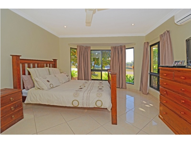 28 Bowrey Crescent, Farrar NT 0830