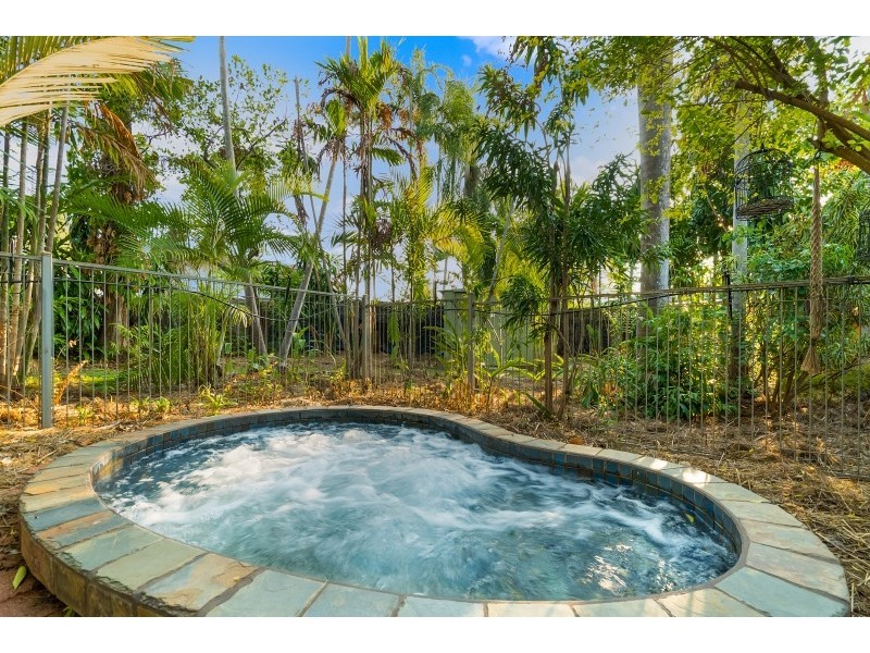 6 Menzies Court, Gray NT 0830