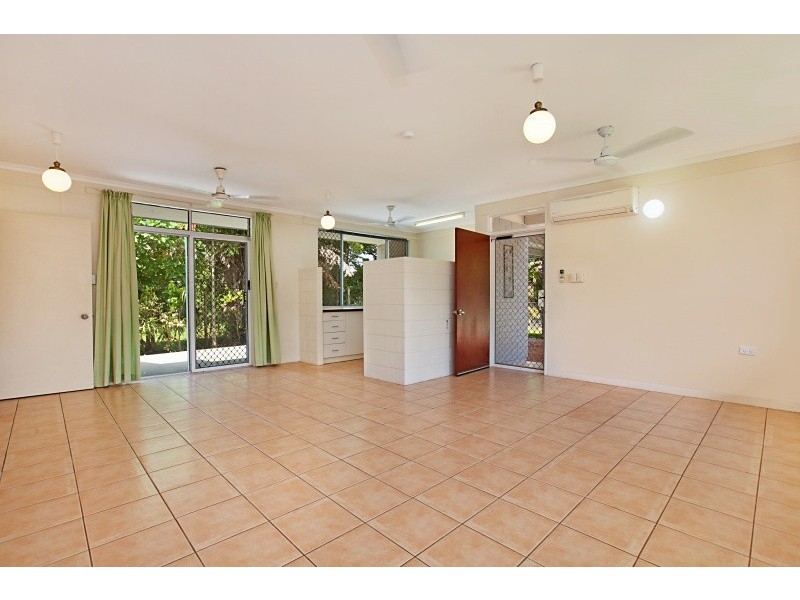 1 Strawbridge Crescent, Moulden NT 0830