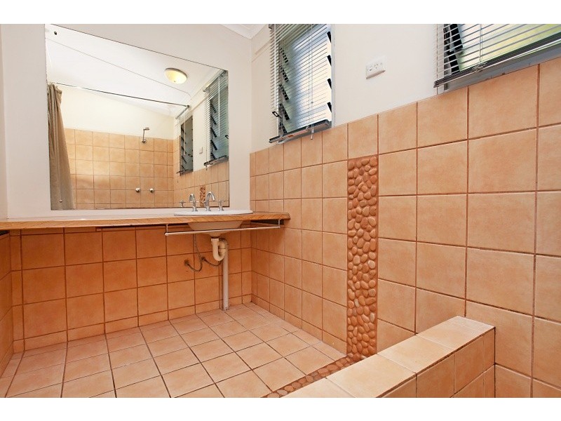 1 Strawbridge Crescent, Moulden NT 0830