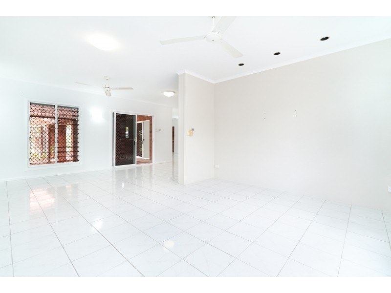 4 Wild Street, Woodroffe NT 0830