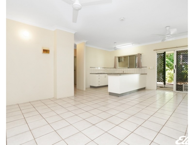 1/4 Wyatt Street, Gray NT 0830