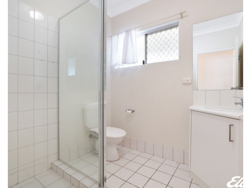 1/4 Wyatt Street, Gray NT 0830