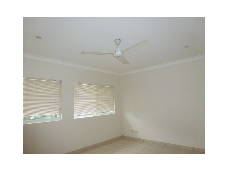 2/15 Moorhen Circuit, Bakewell NT 0832