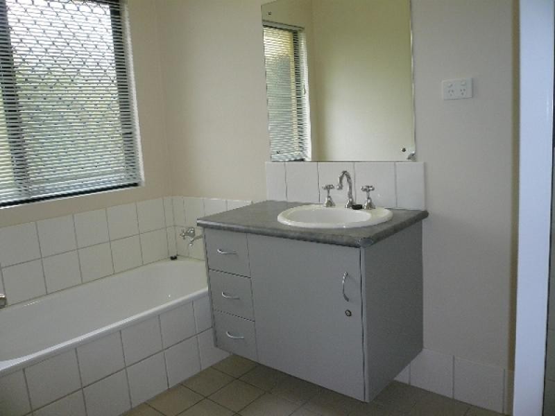 Gunn NT 0832