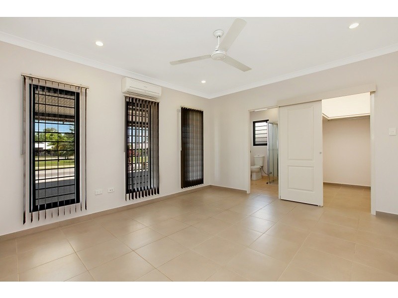 10 Huddleston Street, Farrar NT 0830