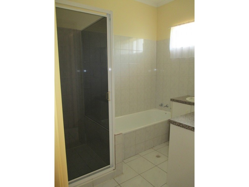 48 Cuthbertson, Moulden NT 0830