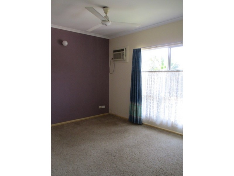 48 Cuthbertson, Moulden NT 0830