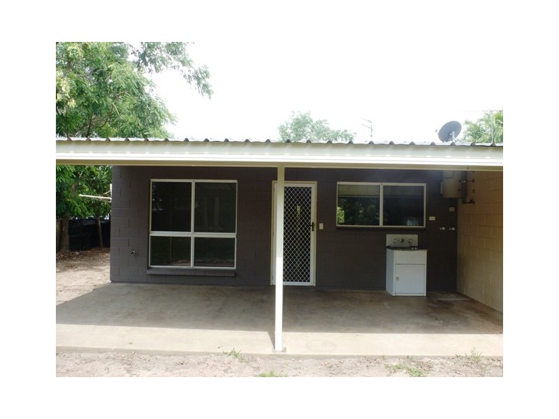 1/2 Landsborough Terrace, Bakewell NT 0832