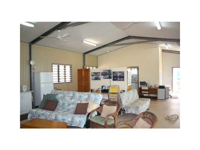 385 Batchelor Road, Batchelor NT 0845