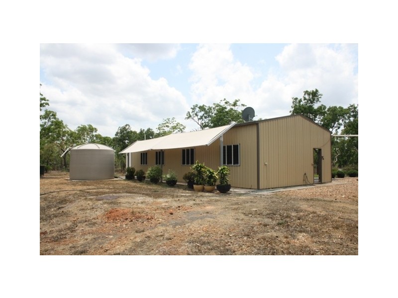 385 Batchelor Road, Batchelor NT 0845