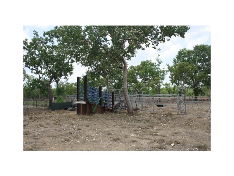 385 Batchelor Road, Batchelor NT 0845