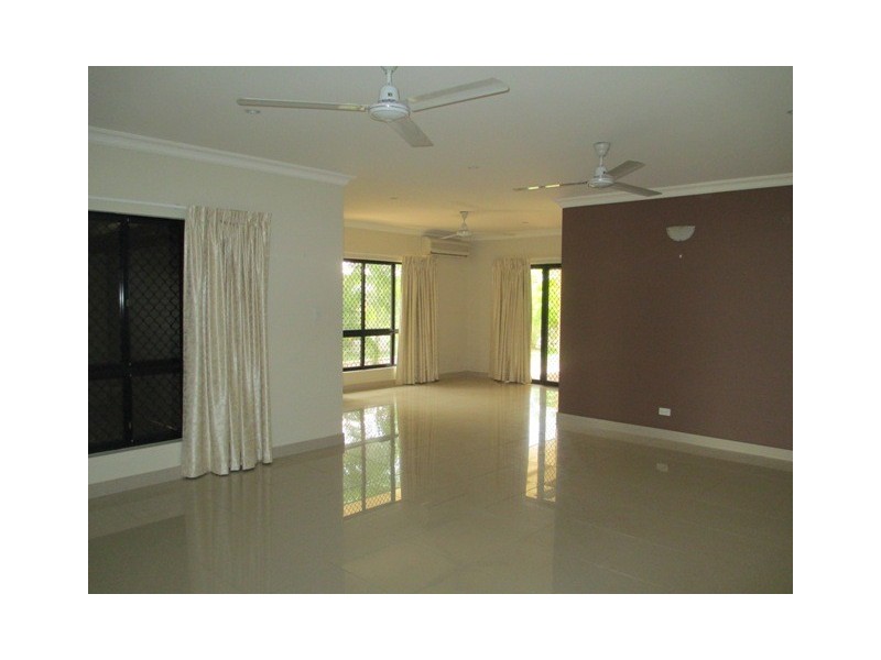 17 Bauldry Avenue, Farrar NT 0830