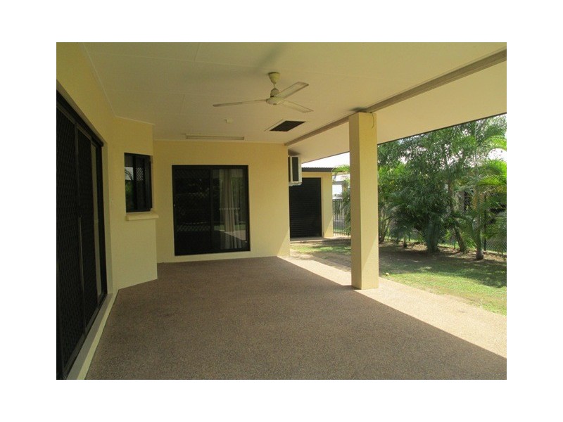 17 Bauldry Avenue, Farrar NT 0830