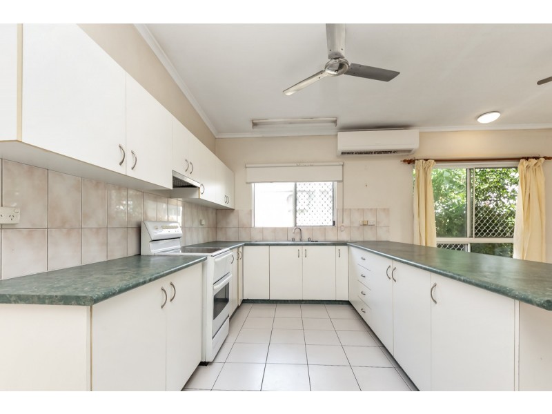 1/2 Merriak Court, Gray NT 0830