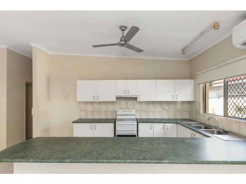 1/2 Merriak Court, Gray NT 0830