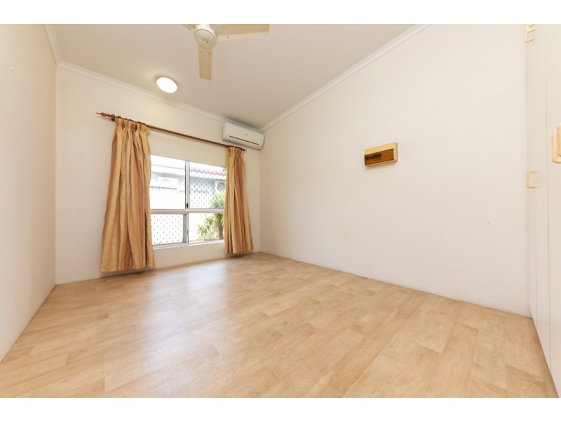 1/2 Merriak Court, Gray NT 0830