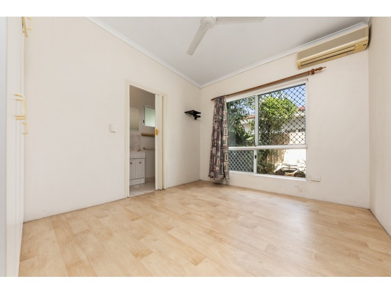 1/2 Merriak Court, Gray NT 0830