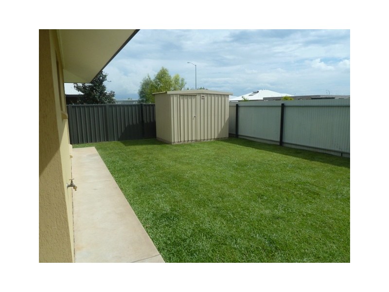 20 Richards Crescent, Rosebery NT 0832