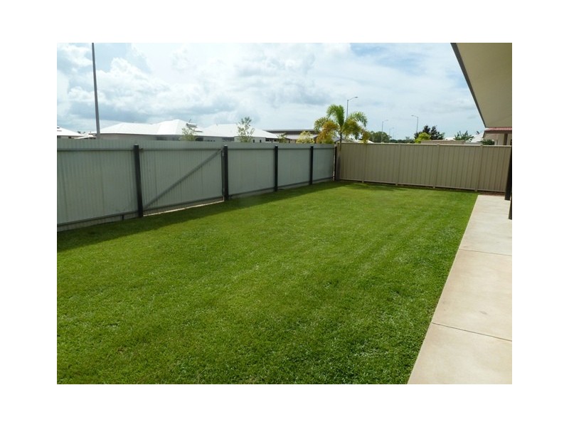20 Richards Crescent, Rosebery NT 0832