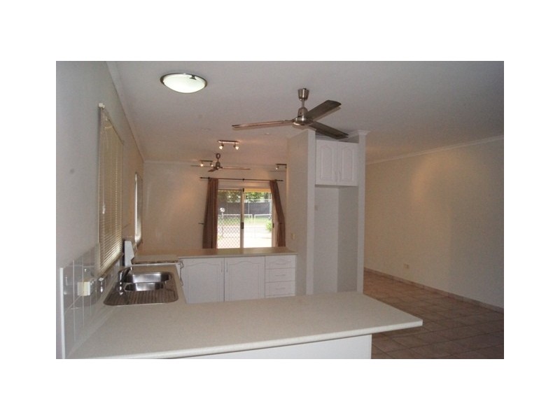 2/4 Hogan Court, Gray NT 0830