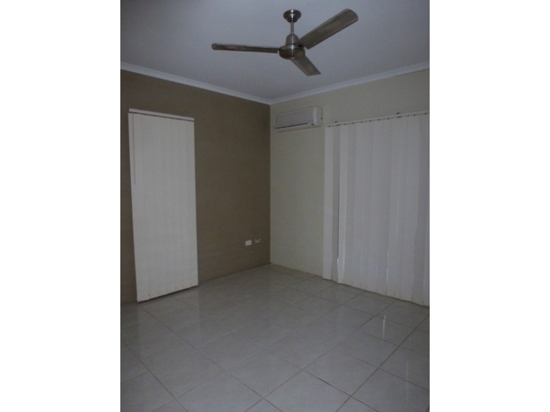 1/16 Rooney, Rosebery NT 0832