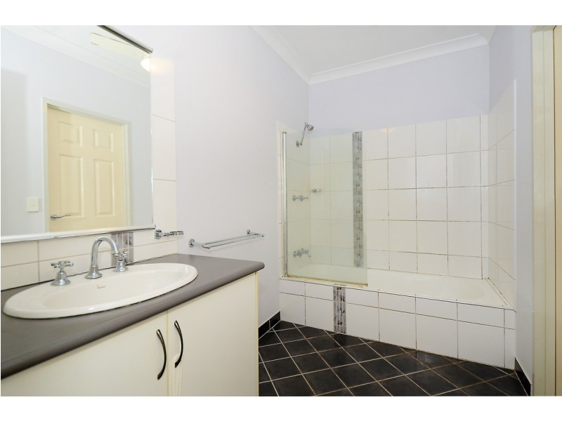 8/11 Sonder Crescent, Bakewell NT 0832