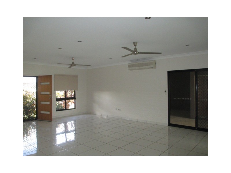 32 Richards Crescent, Rosebery NT 0832