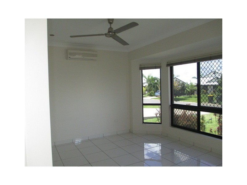 32 Richards Crescent, Rosebery NT 0832