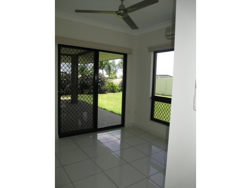 32 Richards Crescent, Rosebery NT 0832