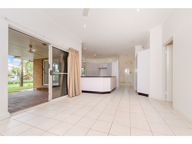 8 Hayward Place, Durack NT 0830
