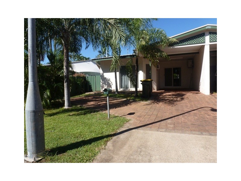 1/4 Merriak Court, Gray NT 0830