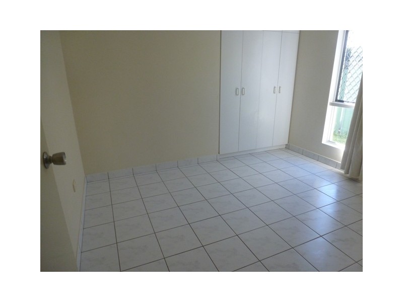 1/4 Merriak Court, Gray NT 0830