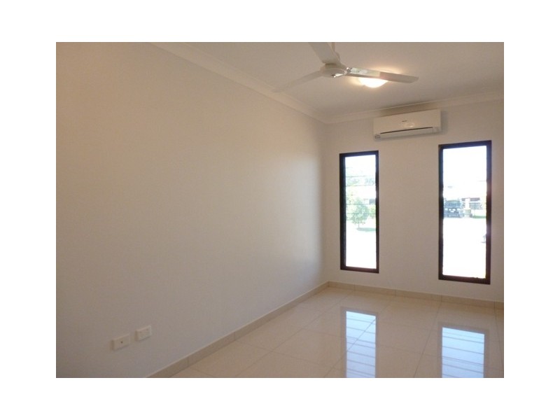 8 Haydon Street, Rosebery NT 0832
