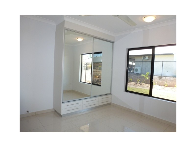 8 Haydon Street, Rosebery NT 0832