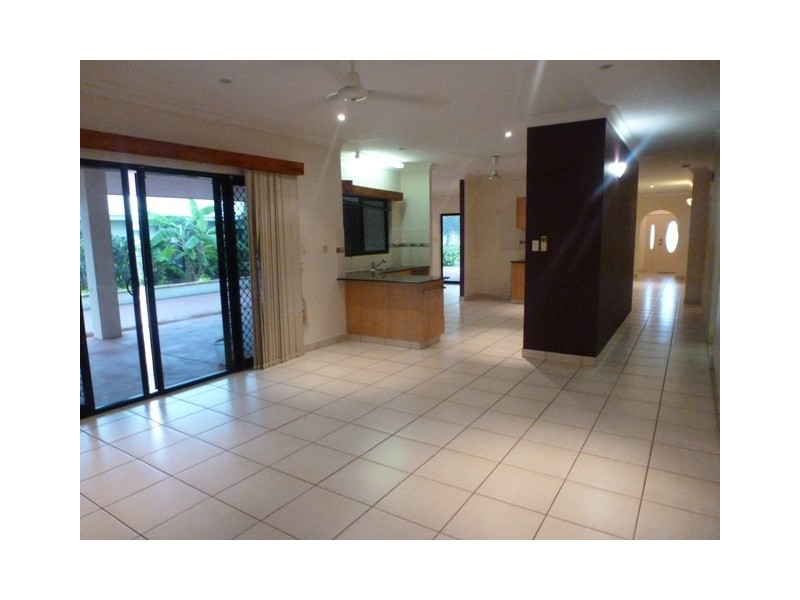 4 Luxmore Court, Durack NT 0830