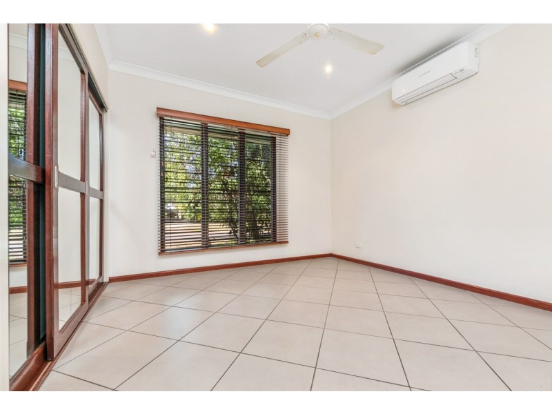 22 Yirra Crescent, Rosebery NT 0832
