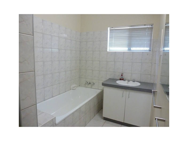 4 Muckaninnie Court, Moulden NT 0830