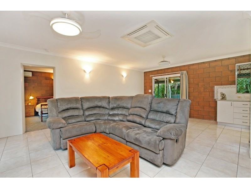 9 Rosetta Street, Gray NT 0830