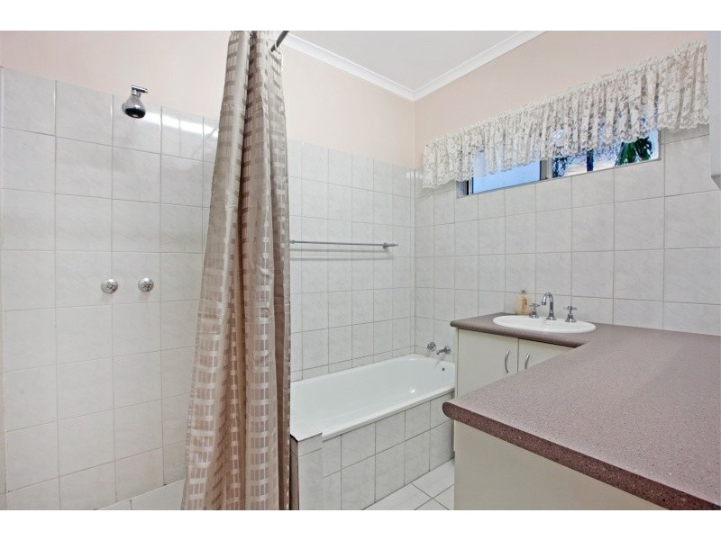 29 Cuthbertson Crescent, Moulden NT 0830