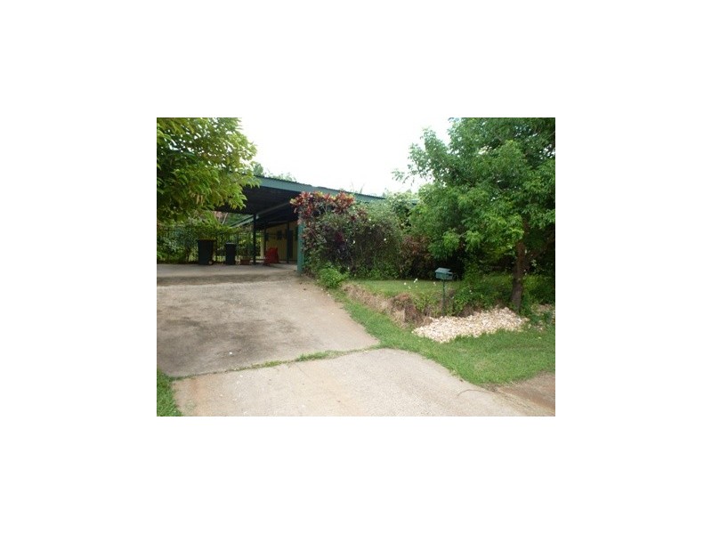 13 Songlark Street, Bakewell NT 0832