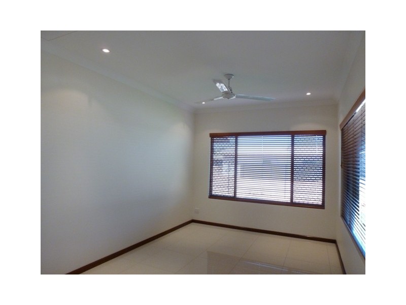 4 Stephanie Street, Bellamack NT 0832