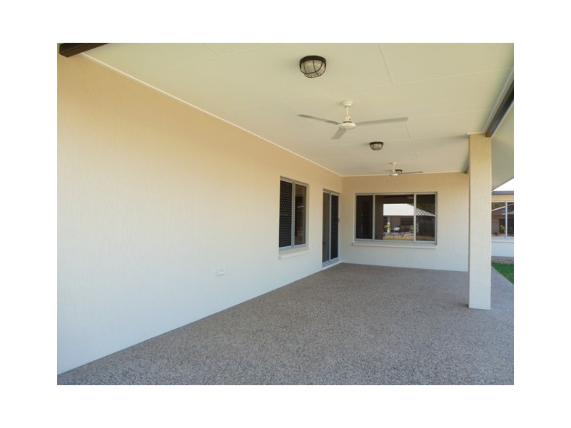 4 Stephanie Street, Bellamack NT 0832